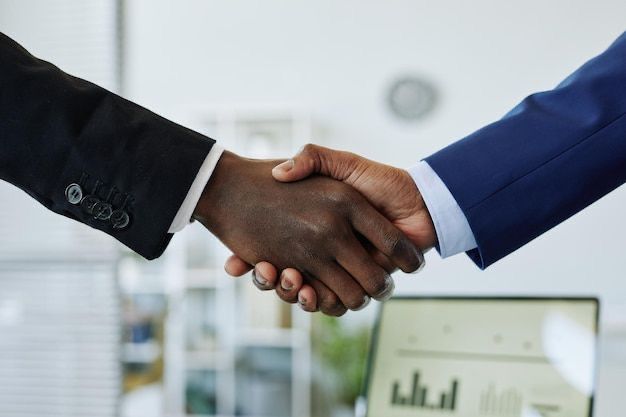 Signature d'Accords Salariaux